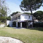 Les Pesquiers 度假居 耶尔