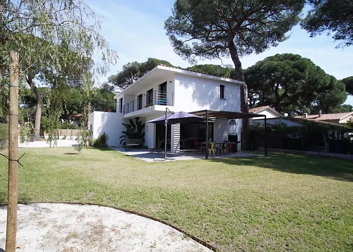 Les Pesquiers Nyaraló Hyères